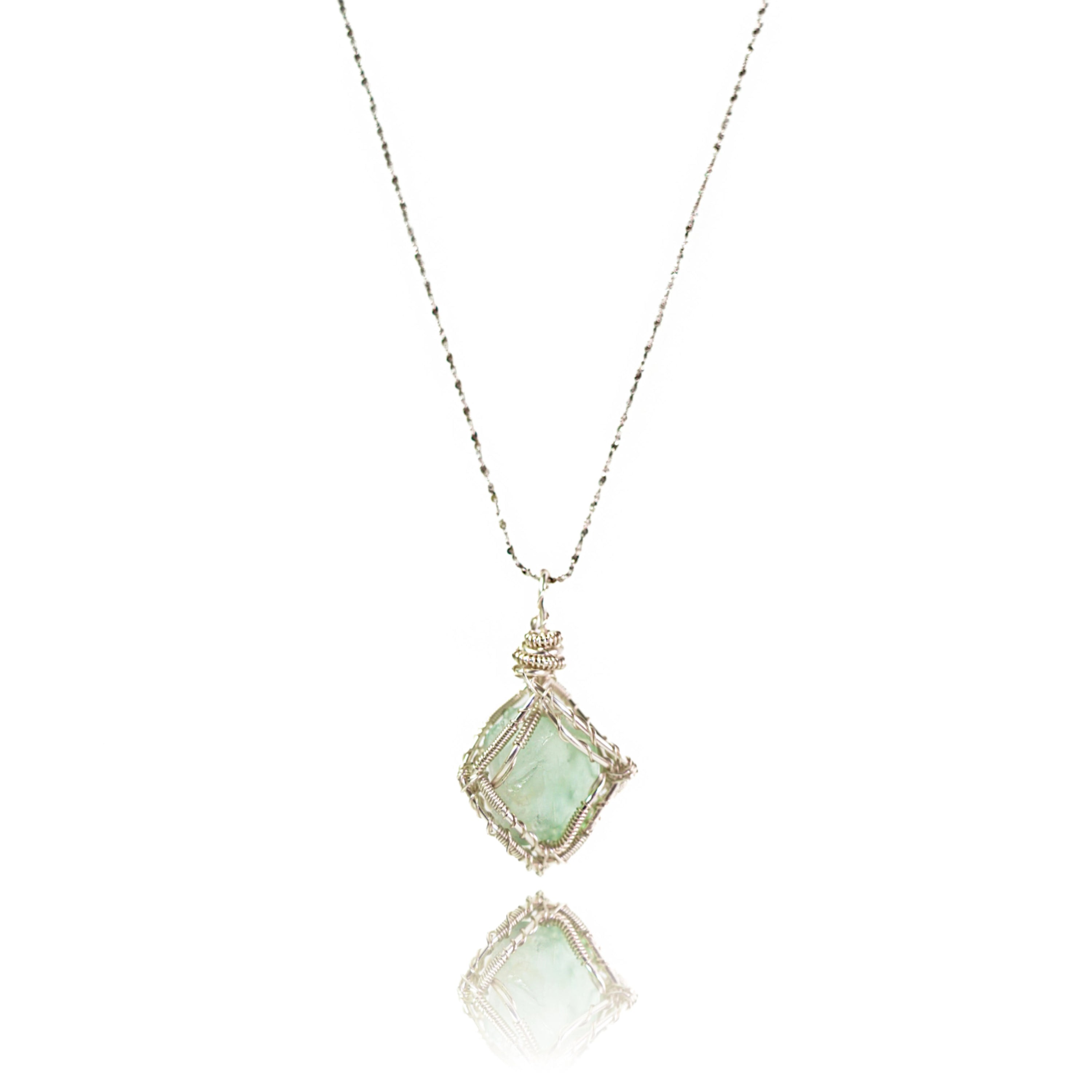 ‘’Forest Whisper" Green Fluorite Necklace |Handmade Jewelry For Calm & Clarity - Auratract