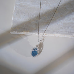 ‘’Moonveil‘’ Blue Fluorite Necklace|Handmade Jewelry For Clarity & Communication - Auratract