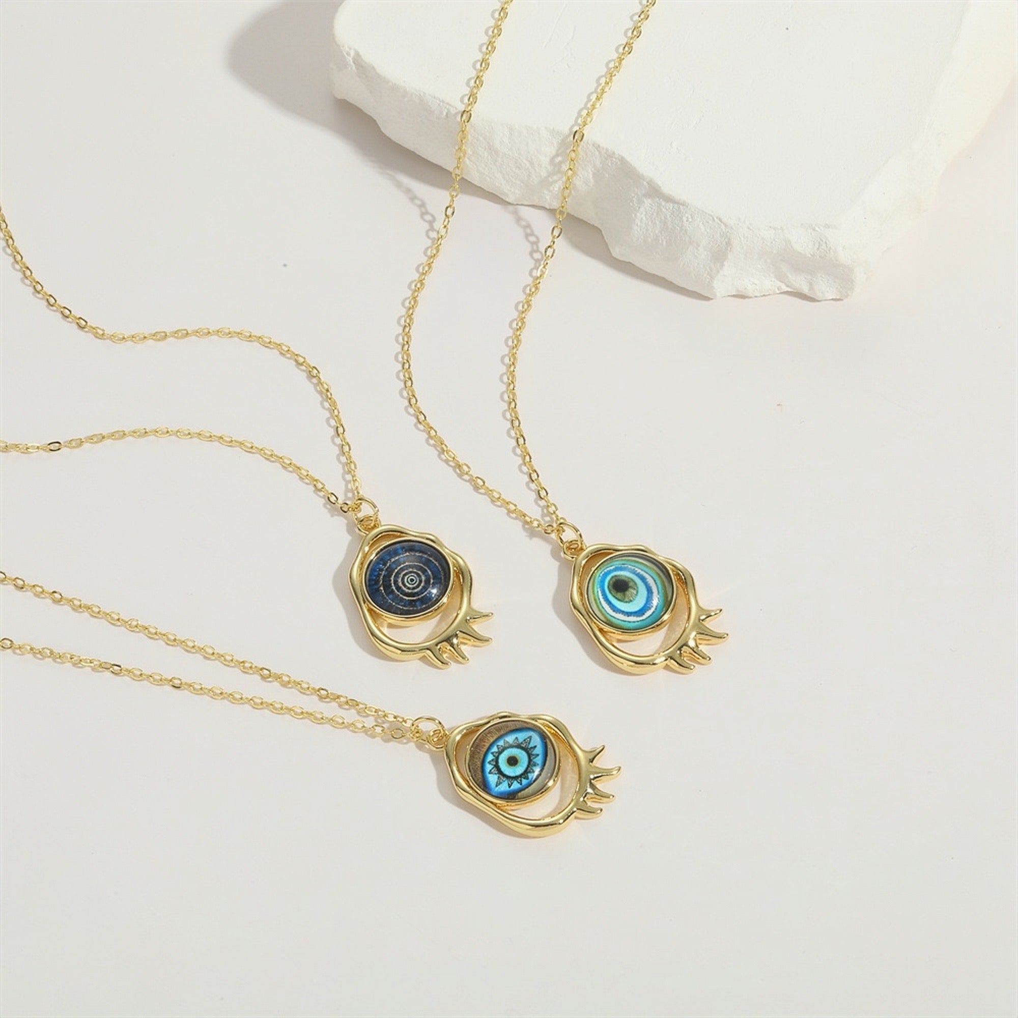 Evil Eye Pendant Necklace｜5 Styles of Spiritual Protection & Power - Auratract