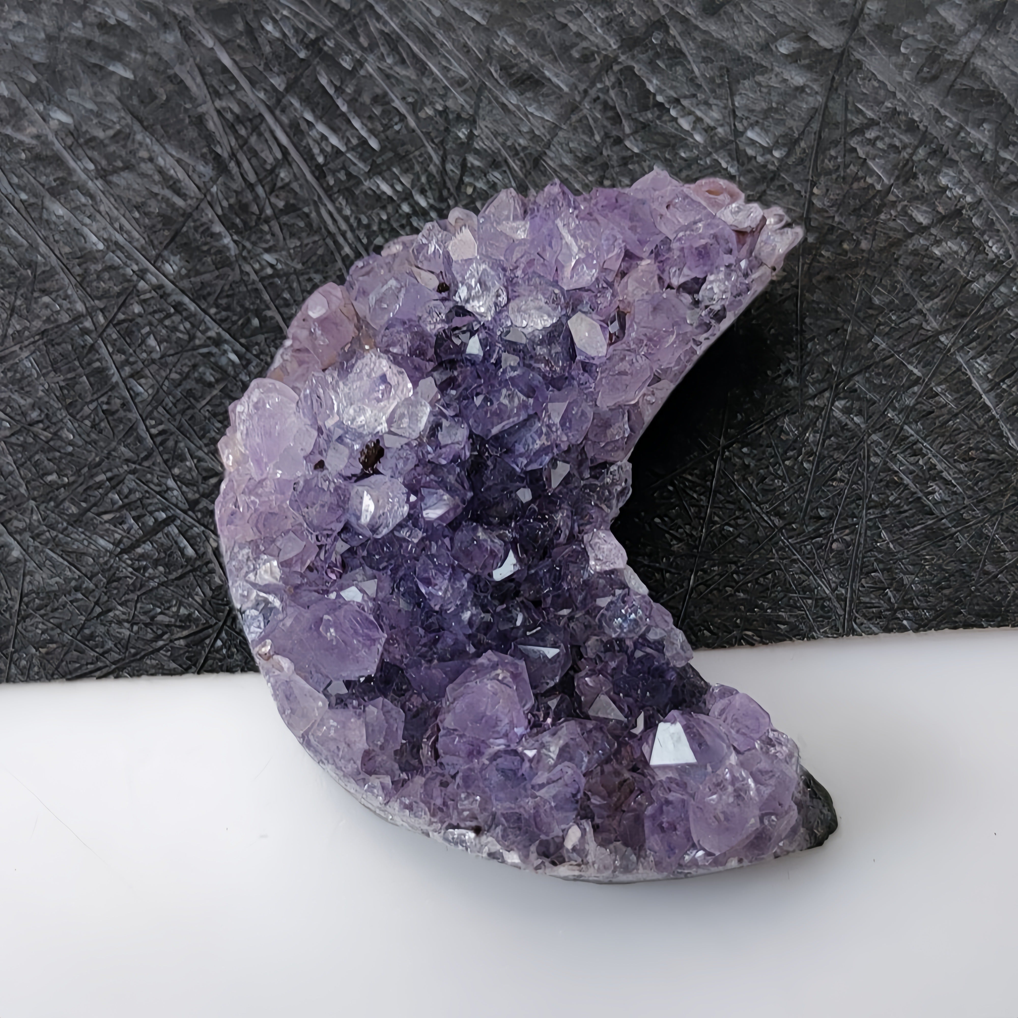 Natural Amethyst Cluster Crescent Moon｜Healing Crystal & Home Decor - Auratract